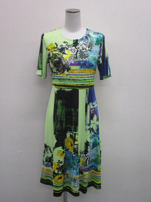 ブルガリプリントワンピース