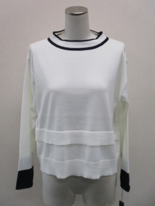 配色プルオーバー